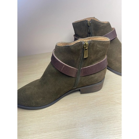 American Rag Brianal Dark Brown Suede Boots Ankle Boots w/Buckle NWT size 6.5 - Picture 5 of 10